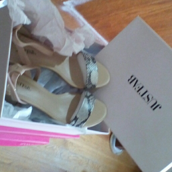 Dress sandals ,Kani natural snack q - Picture 4 of 4